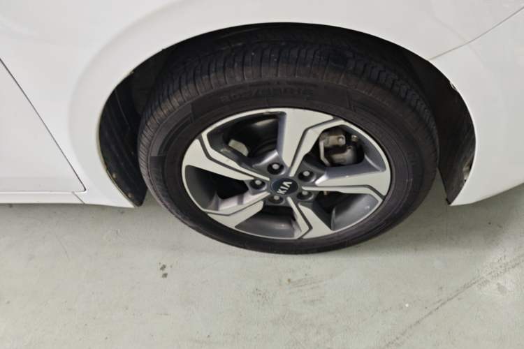 Used Kia K3 2019 1.5L CVT Smart Connectivity Version Right Front Wheel Hub