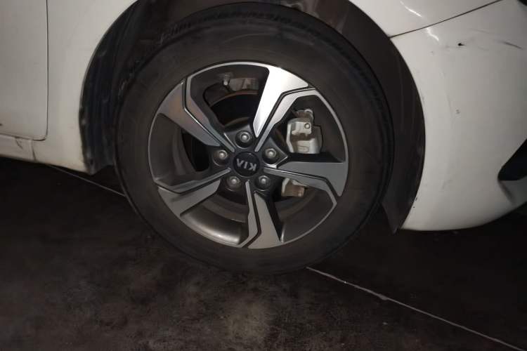 Used Kia K3 2019 1.5L CVT Smart Connectivity Version Right Front Wheel Hub