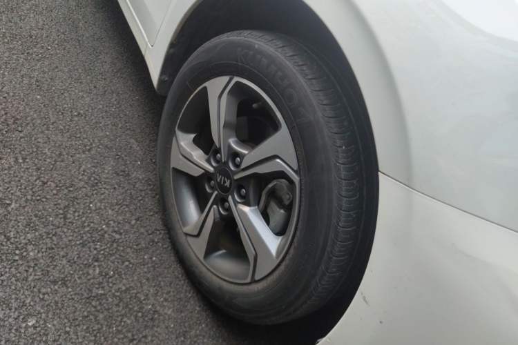 Used Kia K3 2019 1.5L CVT Smart Connectivity Version Right Front Wheel Hub