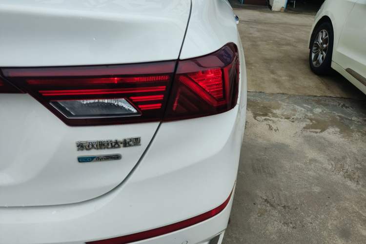 Used Kia K3 2019 1.5L CVT New Sharp Edition Right Rear Taillight