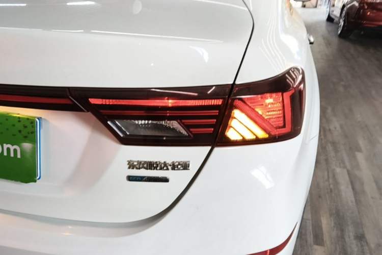 Used Kia K3 2019 1.5L CVT New Sharp Edition Right Rear Taillight