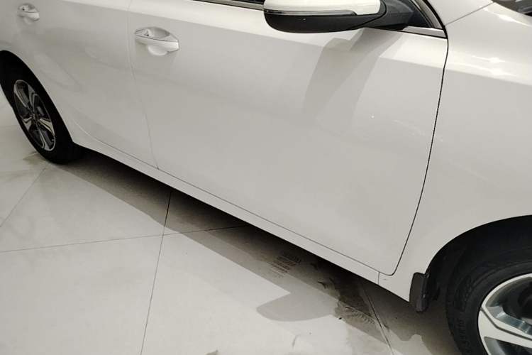 Used Kia K3 2019 1.5L CVT Smart Connectivity Version Right Side Sill