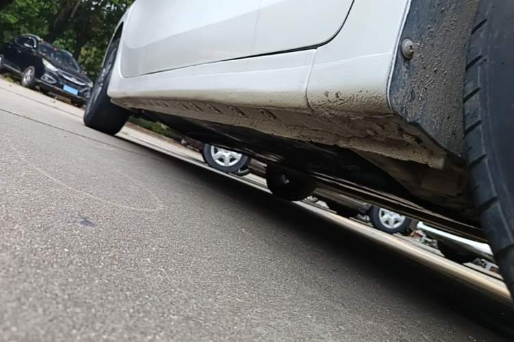 Used Kia K3 2019 1.5L CVT Smart Connectivity Version Right Side Sill