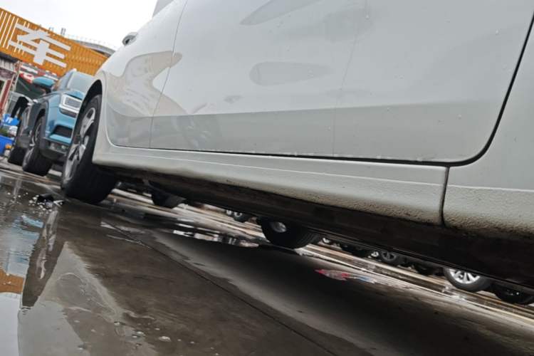 Used Kia K3 2019 1.5L CVT Smart Connectivity Version Right Side Sill