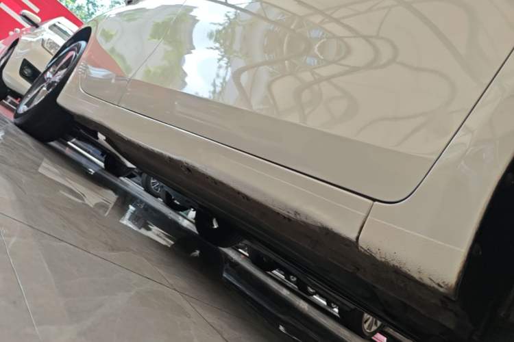 Used Kia K3 2019 1.5L CVT Smart Connectivity Version Right Side Sill