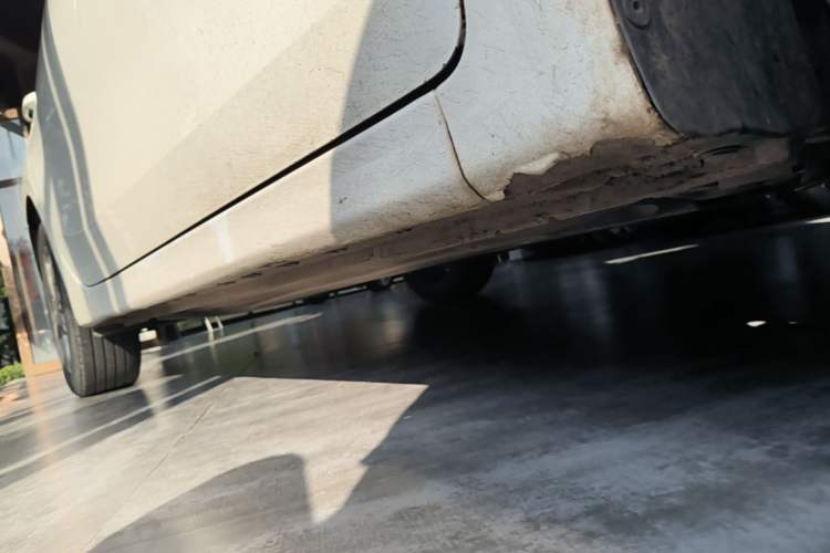 Used Kia K3 2019 1.5L CVT New Sharp Edition Right Side Sill