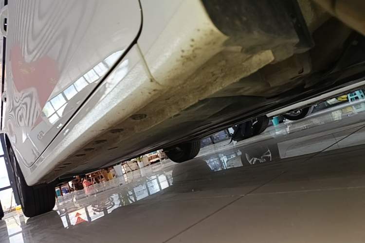 Used Kia K3 2019 1.5L CVT New Sharp Edition Right Side Sill