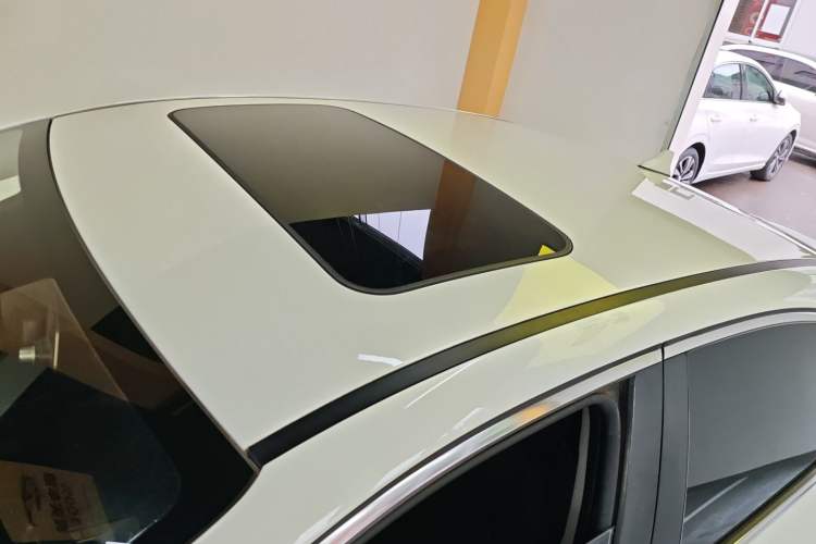 Used Kia K3 2019 1.5L CVT Smart Connectivity Version Roof
