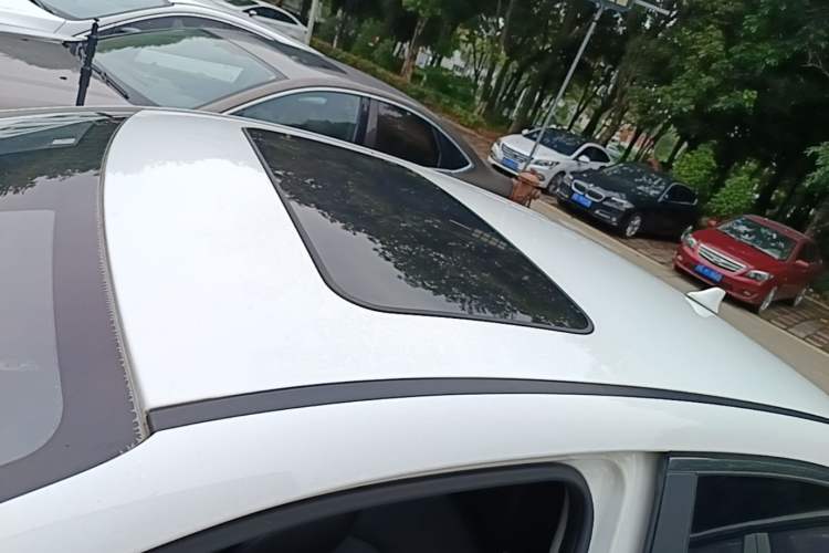 Used Kia K3 2019 1.5L CVT Smart Connectivity Version Roof