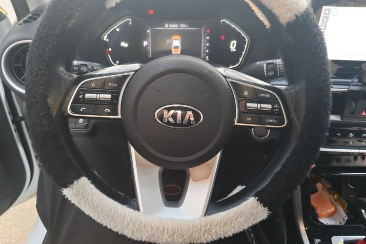 Used Kia K3 2019 1.5L CVT Smart Connectivity Version Steering Wheel