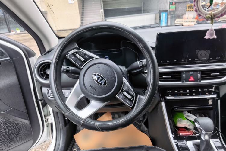 Used Kia K3 2019 1.5L CVT Smart Connectivity Version Steering Wheel