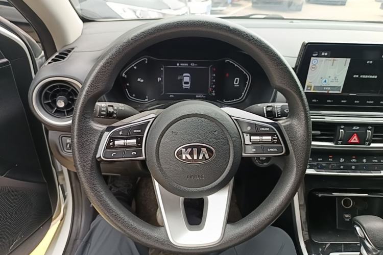 Used Kia K3 2019 1.5L CVT Smart Connectivity Version Steering Wheel