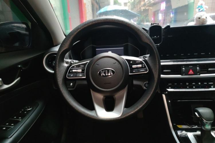 Used Kia K3 2019 1.5L CVT Smart Connectivity Version Steering Wheel