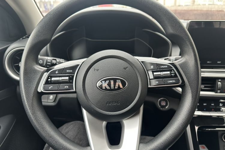 Used Kia K3 2019 1.5L CVT Smart Connectivity Version Steering Wheel