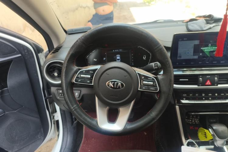 Used Kia K3 2019 1.5L CVT Smart Connectivity Version Steering Wheel