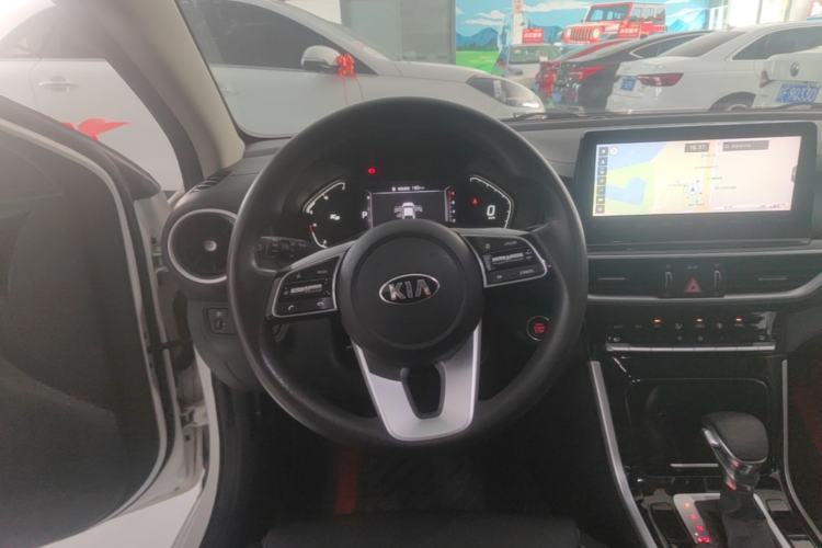 Used Kia K3 2019 1.5L CVT Smart Connectivity Version Steering Wheel