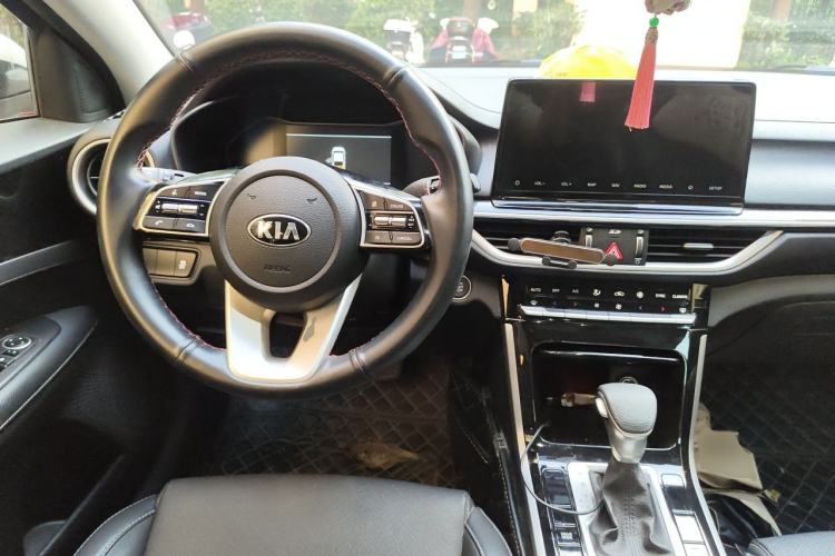 Used Kia K3 2019 1.5L CVT Smart Connectivity Version Steering Wheel