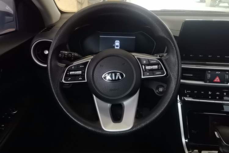 Used Kia K3 2019 1.5L CVT Smart Connectivity Version Steering Wheel
