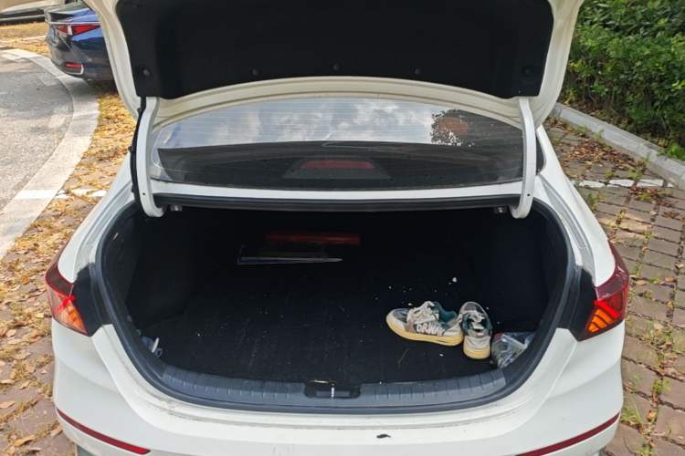 Used Kia K3 2019 1.5L CVT Smart Connectivity Version Trunk