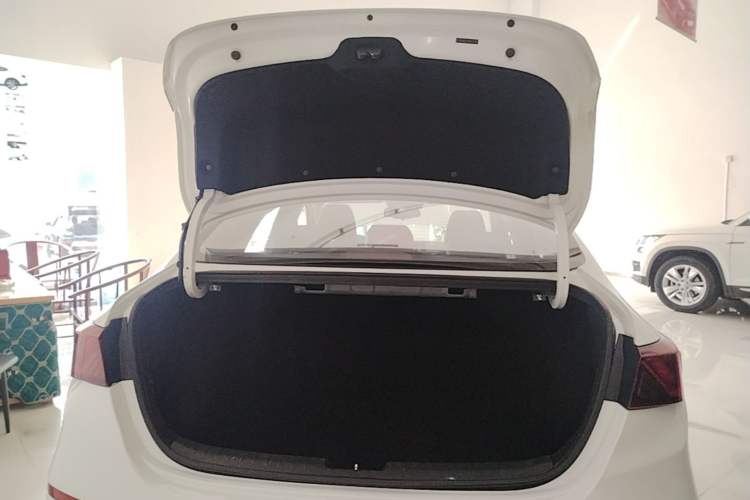 Used Kia K3 2019 1.5L CVT Smart Connectivity Version Trunk