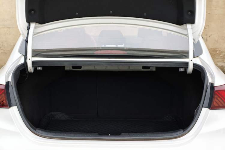 Used Kia K3 2019 1.4T DCT GT-Line Smart Enjoyment Sport Edition Trunk