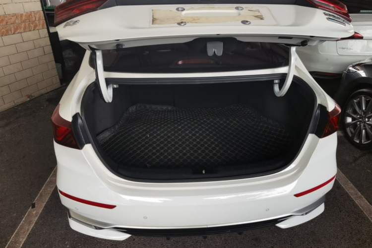 Used Kia K3 2019 1.5L CVT Smart Connectivity Version Trunk