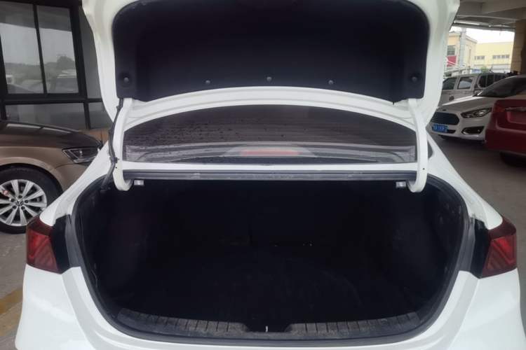 Used Kia K3 2019 1.5L CVT Smart Connectivity Version Trunk