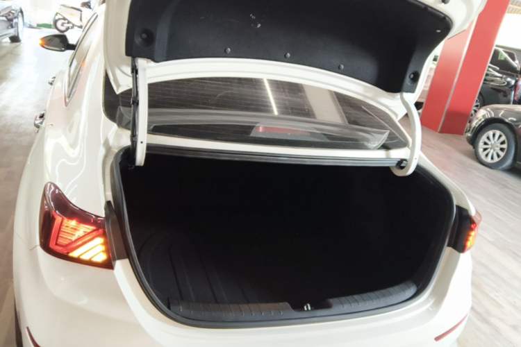 Used Kia K3 2019 1.5L CVT New Sharp Edition Trunk