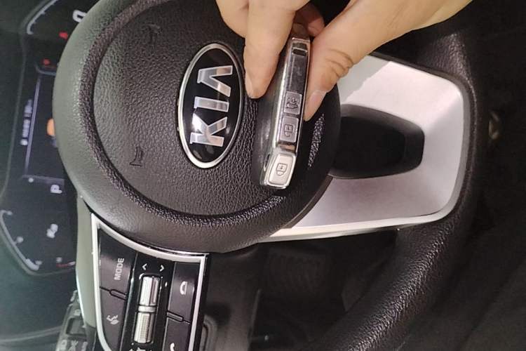 Used Kia K3 2019 1.5L CVT Smart Connectivity Version Vehicle Key