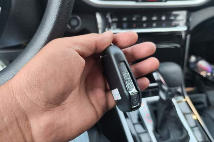 Used Kia K3 2019 1.5L CVT Smart Connectivity Version Vehicle Key