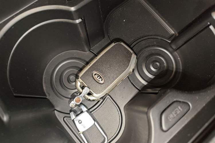 Used Kia K3 2019 1.5L CVT Smart Connectivity Version Vehicle Key