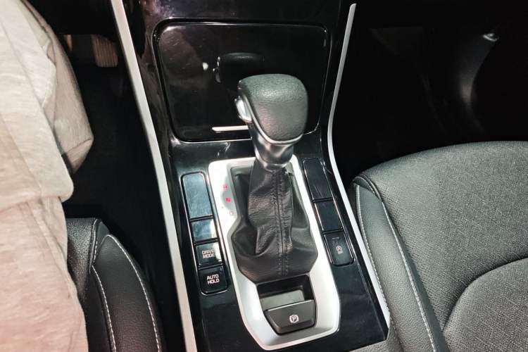 Used Kia K3 2020 1.5L CVT Fashion Edition Gear Lever