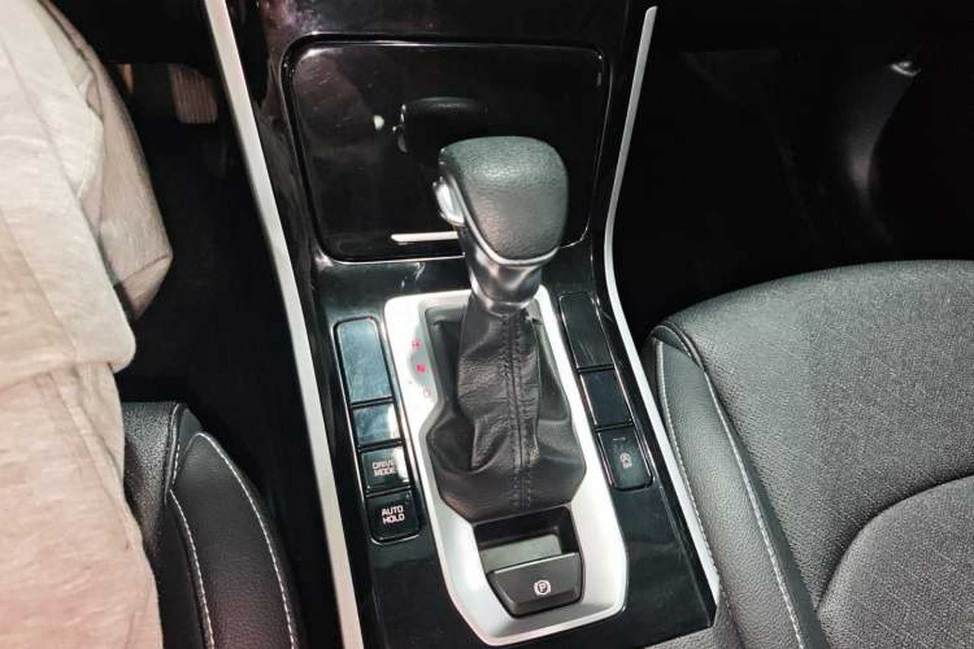 Used Kia K3 2020 1.5L CVT Fashion Edition Gear Lever