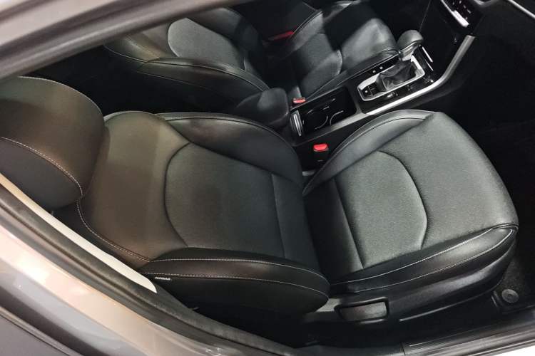 Used Kia K3 2020 1.5L CVT Fashion Edition Right Front Seat