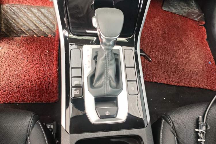 Used Kia K3 2020 1.5L CVT Fashion Edition Gear Lever