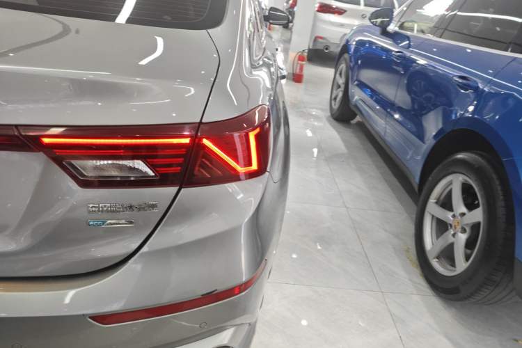 Used Kia K3 2020 1.5L CVT Fashion Edition Exterior 6