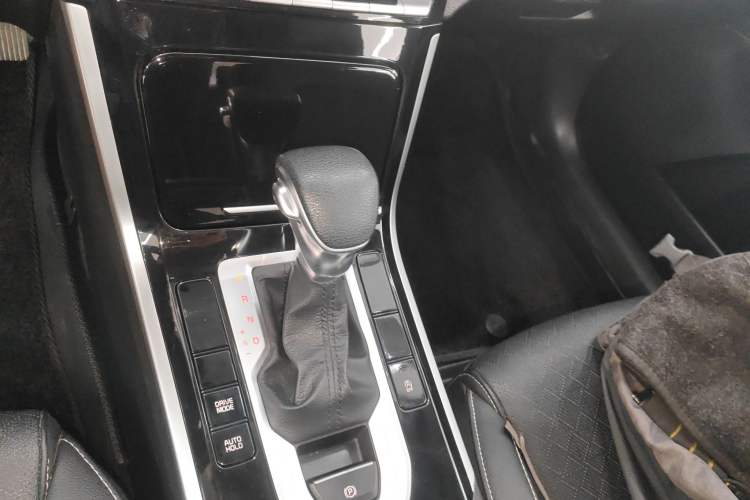 Used Kia K3 2020 1.5L CVT Fashion Edition Gear Lever