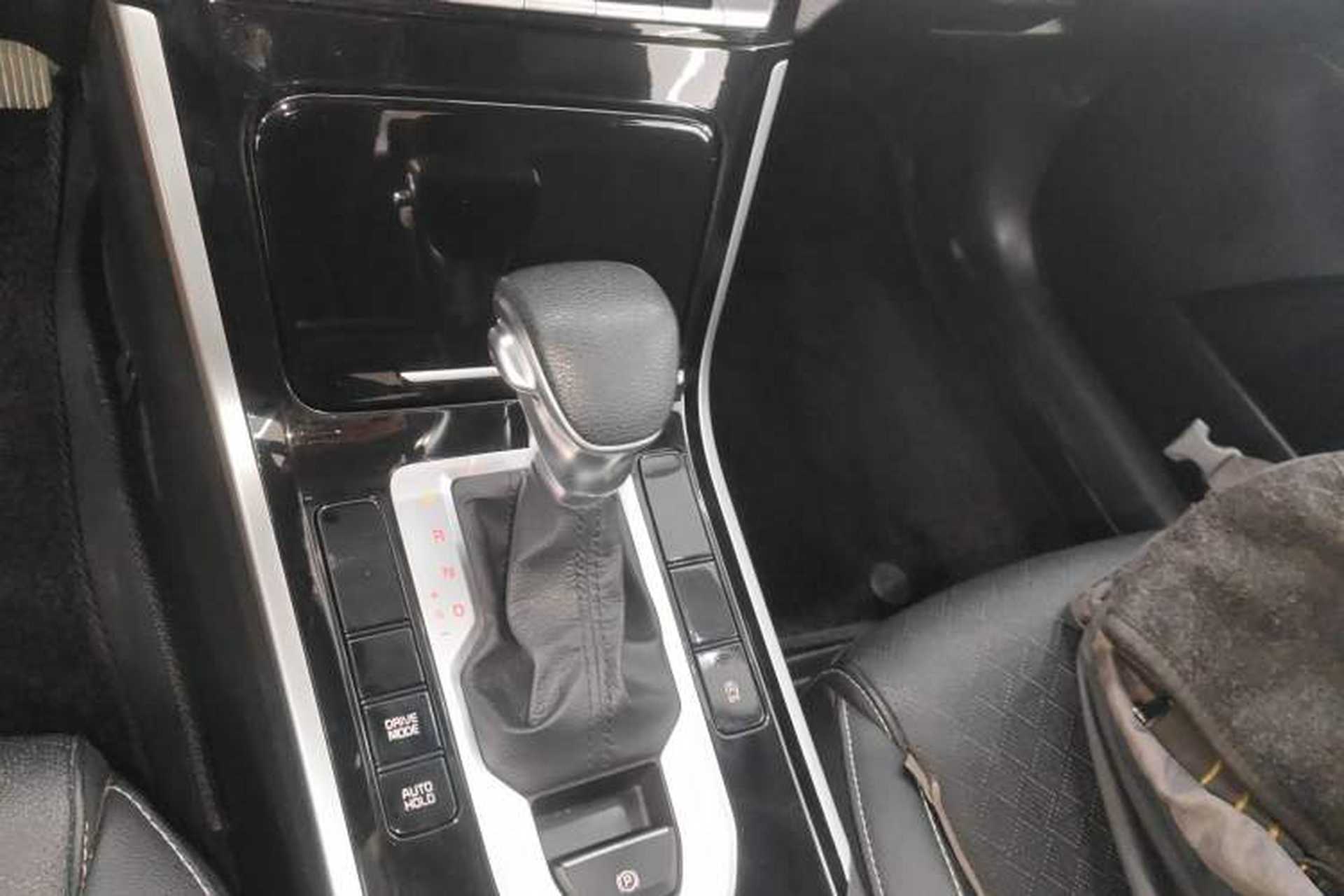Used Kia K3 2020 1.5L CVT Fashion Edition Gear Lever