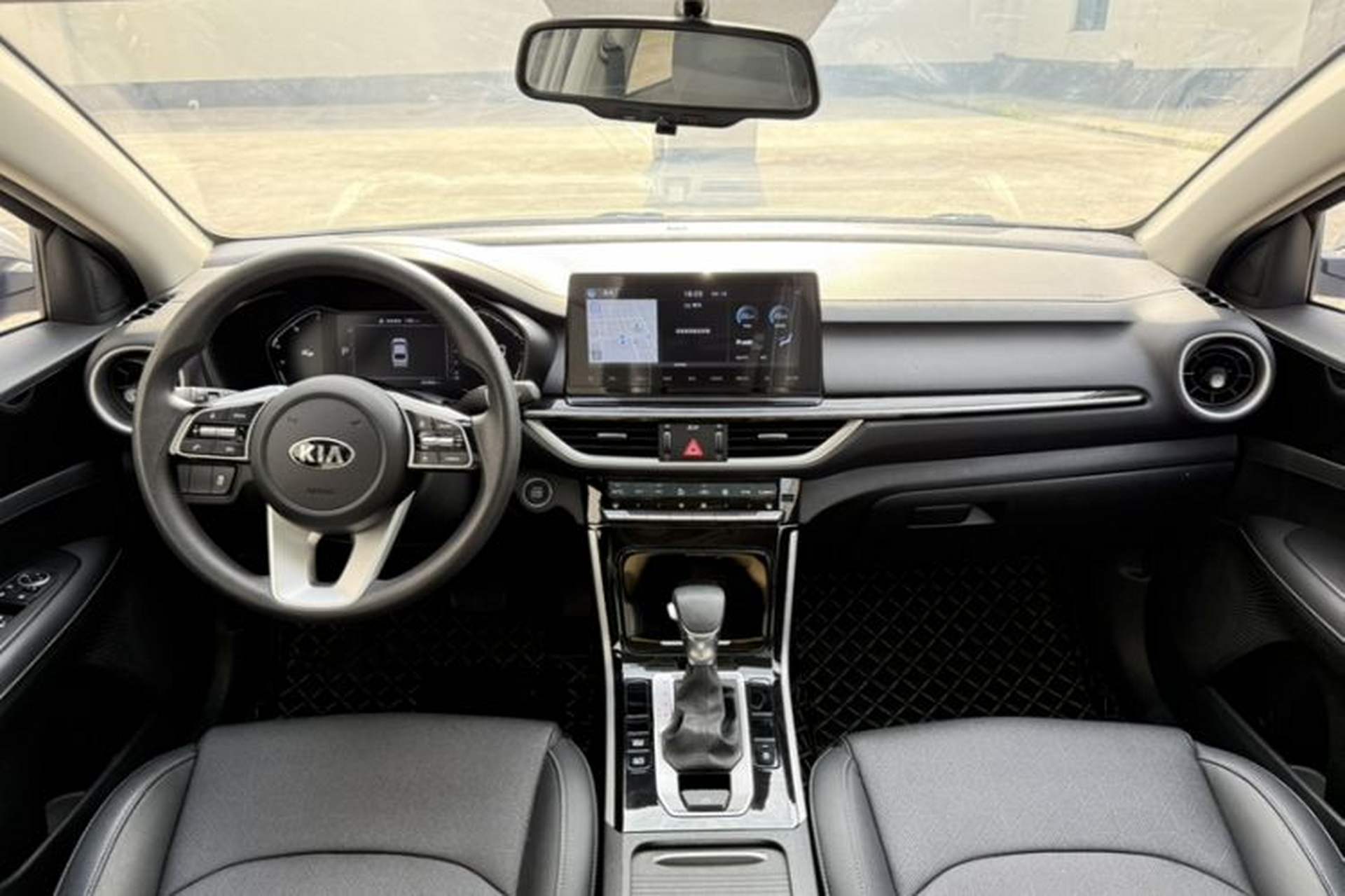 Used Kia K3 2020 1.5L CVT Smart Connect Edition Interior 1
