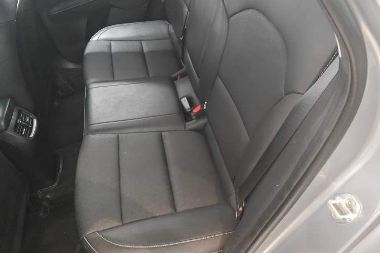 Used Kia K3 2020 1.5L CVT Fashion Edition Interior 4