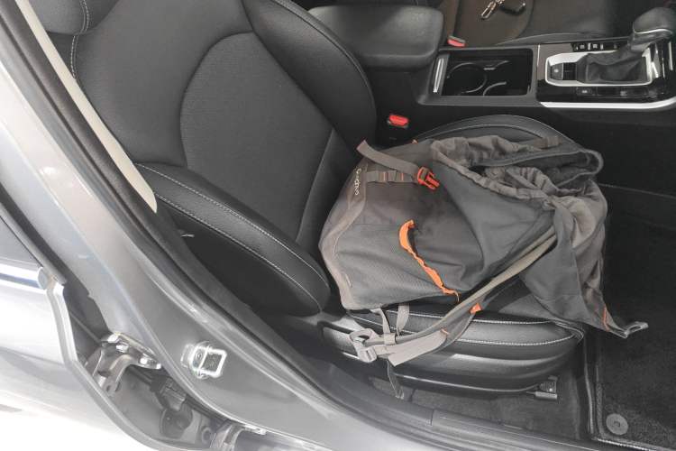 Used Kia K3 2020 1.5L CVT Fashion Edition Right Front Seat