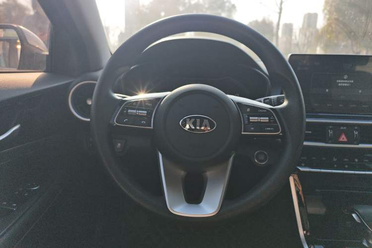 Used Kia K3 2020 1.5L CVT Smart Connect Edition Steering Wheel