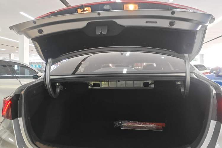 Used Kia K3 2020 1.5L CVT Fashion Edition Trunk