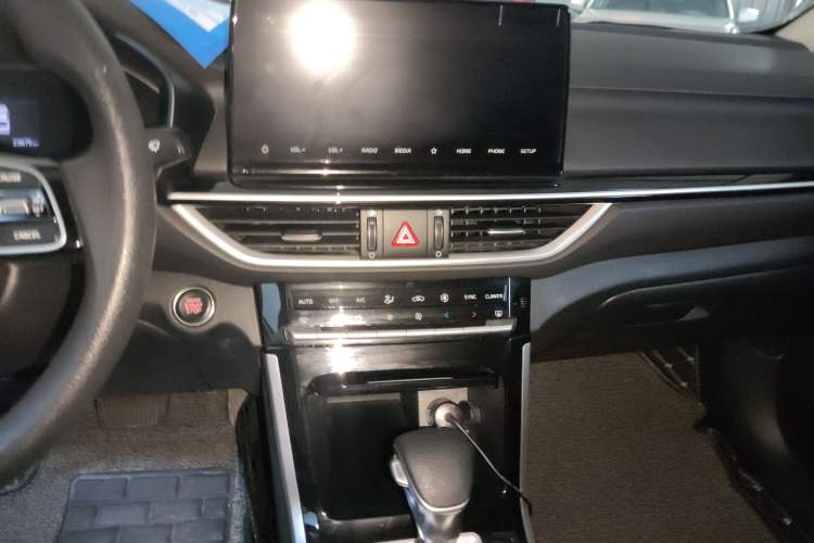 Used Kia K3 2020 1.5L CVT New Sharp Edition with Sunroof Audio And AC Panel