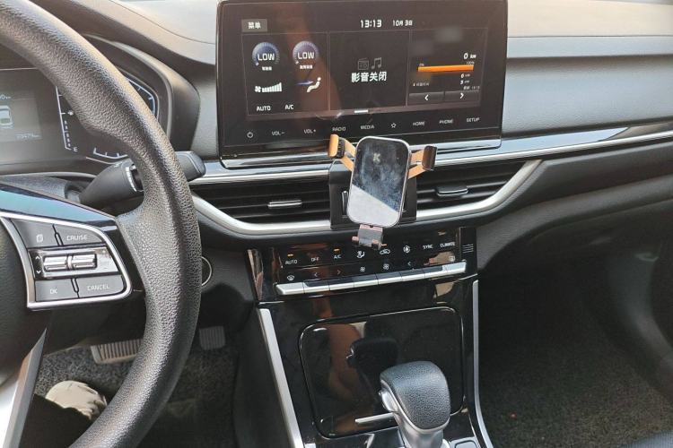 Used Kia K3 2020 1.5L CVT New Sharp Edition with Sunroof Audio And AC Panel