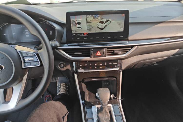 Used Kia K3 2020 1.5L CVT Fashion Edition Audio And AC Panel