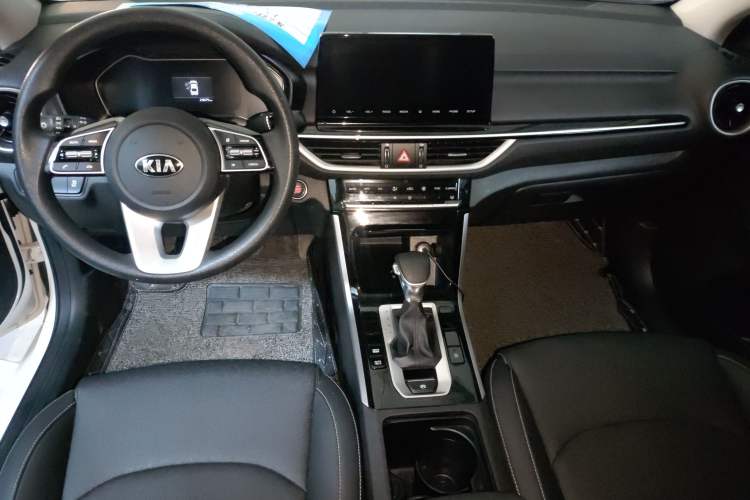 Used Kia K3 2020 1.5L CVT New Sharp Edition with Sunroof Center Console