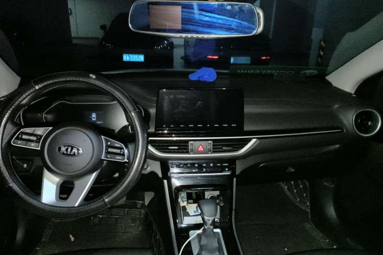 Used Kia K3 2020 1.5L CVT New Sharp Edition with Sunroof Center Console