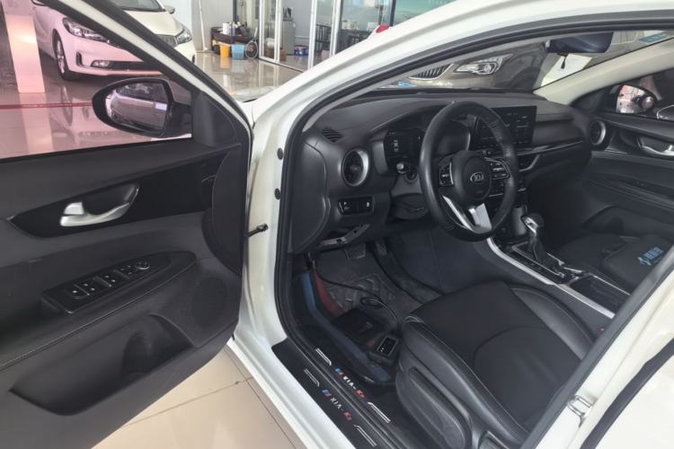 Used Kia K3 2020 1.5L CVT Fashion Edition Driver Seat