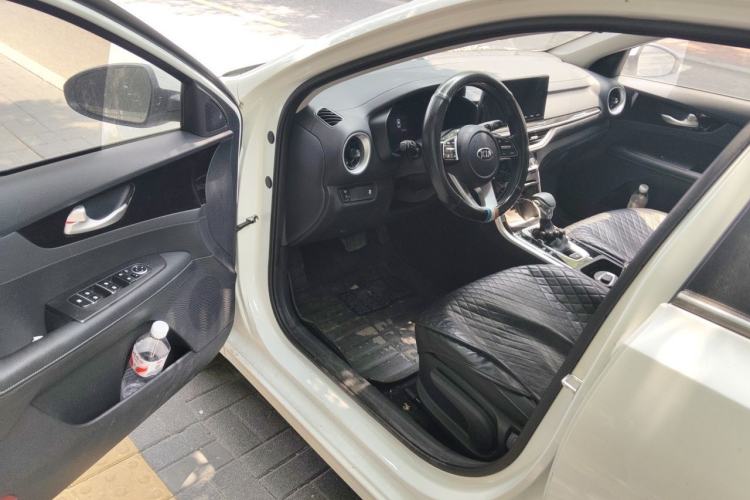 Used Kia K3 2020 1.5L CVT New Sharp Edition with Sunroof Driver Seat